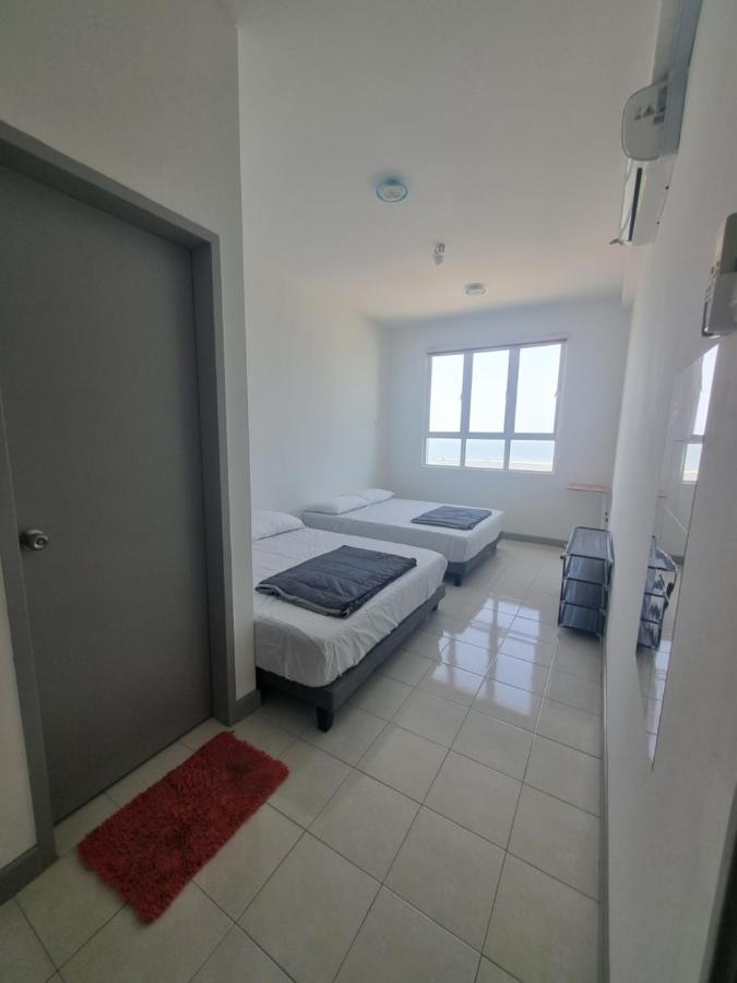 קואלה טרנגאנו Seaside Haven Homestay Seaview Unit With Pool Opposite Ktcc & Mayang Mall - Pangsapuri Ladang Tanjung מראה חיצוני תמונה
