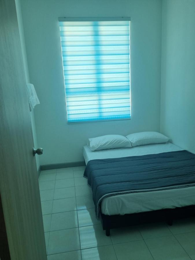 קואלה טרנגאנו Seaside Haven Homestay Seaview Unit With Pool Opposite Ktcc & Mayang Mall - Pangsapuri Ladang Tanjung מראה חיצוני תמונה